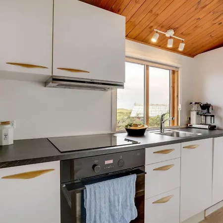 Annete - 450m From The Sea In Western Jutland By Interhome 펜션